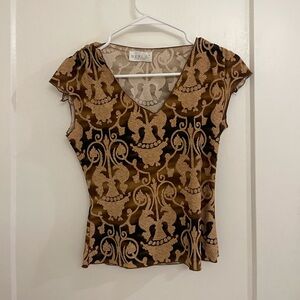 Vintage 90s Mobwife Streetwear V-Neck Printed Cap Sleeve Top in Brown & Black